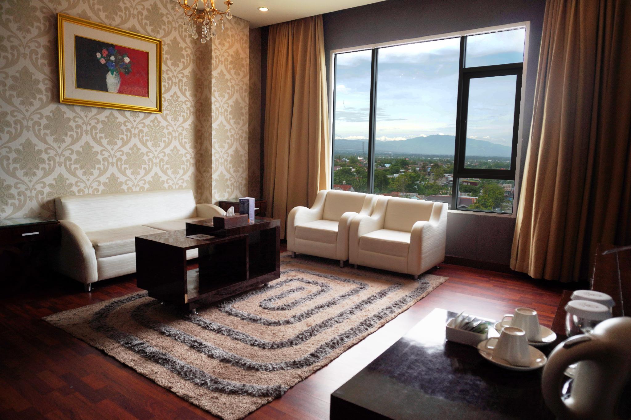 Sutan Raja Hotel & Convention Palu 15/23