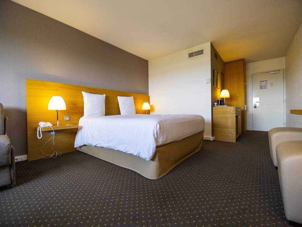 Mercure Bordeaux Lac Hotel 20/77