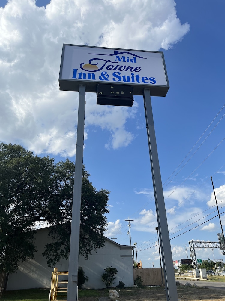 Mid Towne Inn Suites San Antonio 7/43