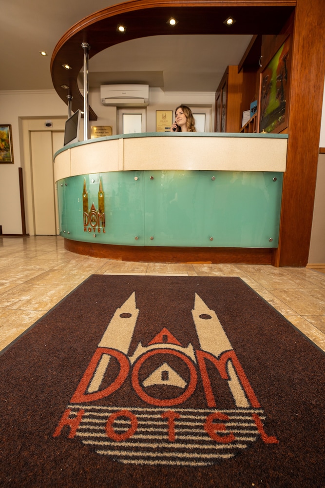 Dom Hotel 3/28