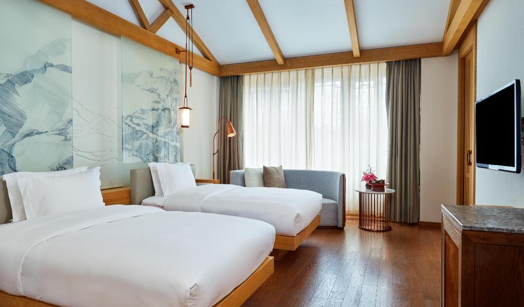 Boutique, Deluxe, Twin Beds
