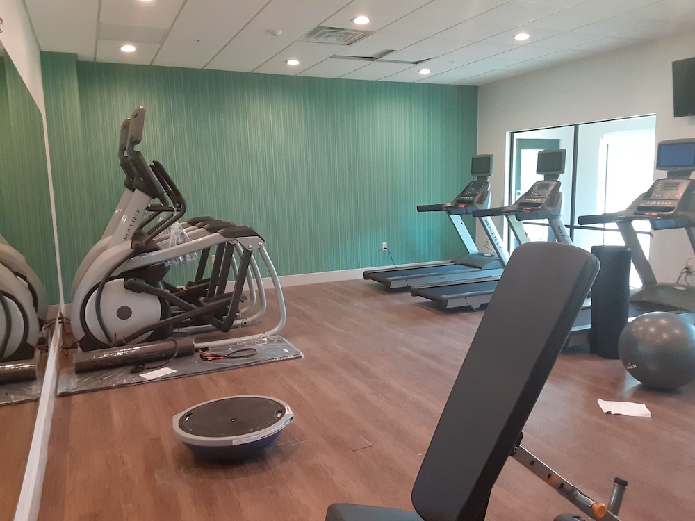 Holiday Inn Express And Suites Harrisburg S Mechanicsburg 22/35