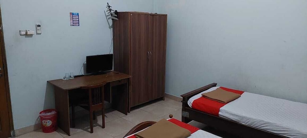 Kartika Homestay Syariah 7/17