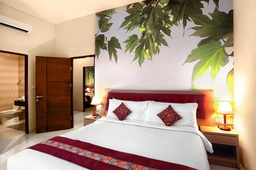 SUITE 2 BEDROOM.