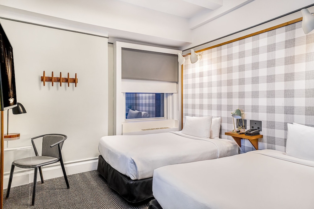 SUPERIOR, TWIN BEDS