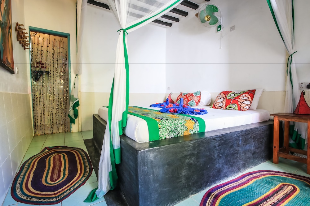 Blue Reef Sport And Fishing Lodge & Bungalows 35/49