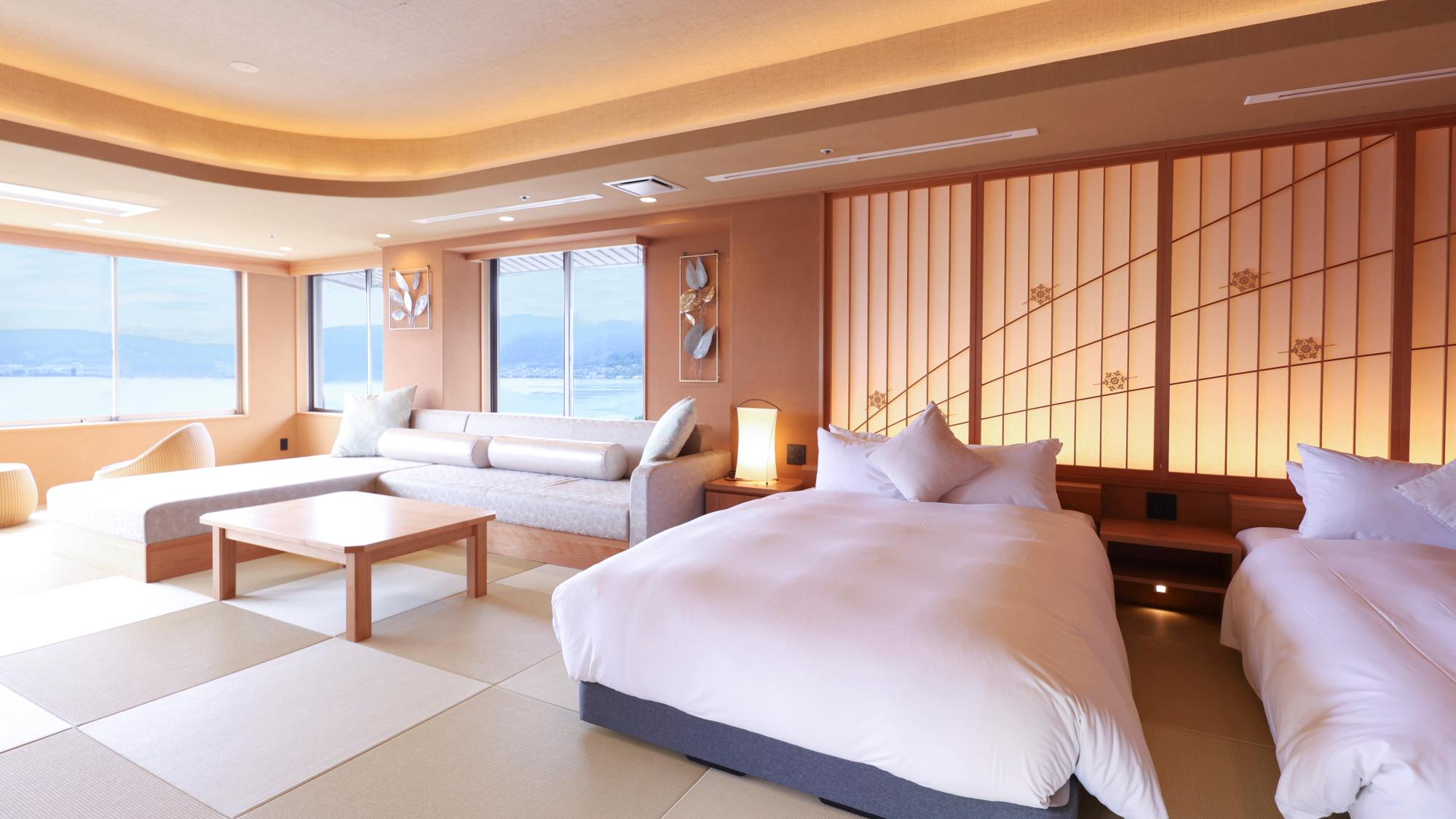Suite, Twin Beds, Lake View, Night View
