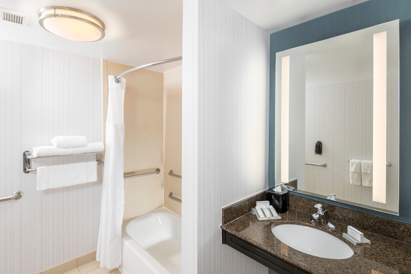Hilton Garden Inn Silver Spring White Oak 51/51