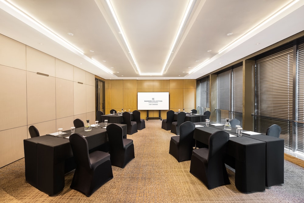 Radisson Collection Hotel Yangtze Shanghai 69/74