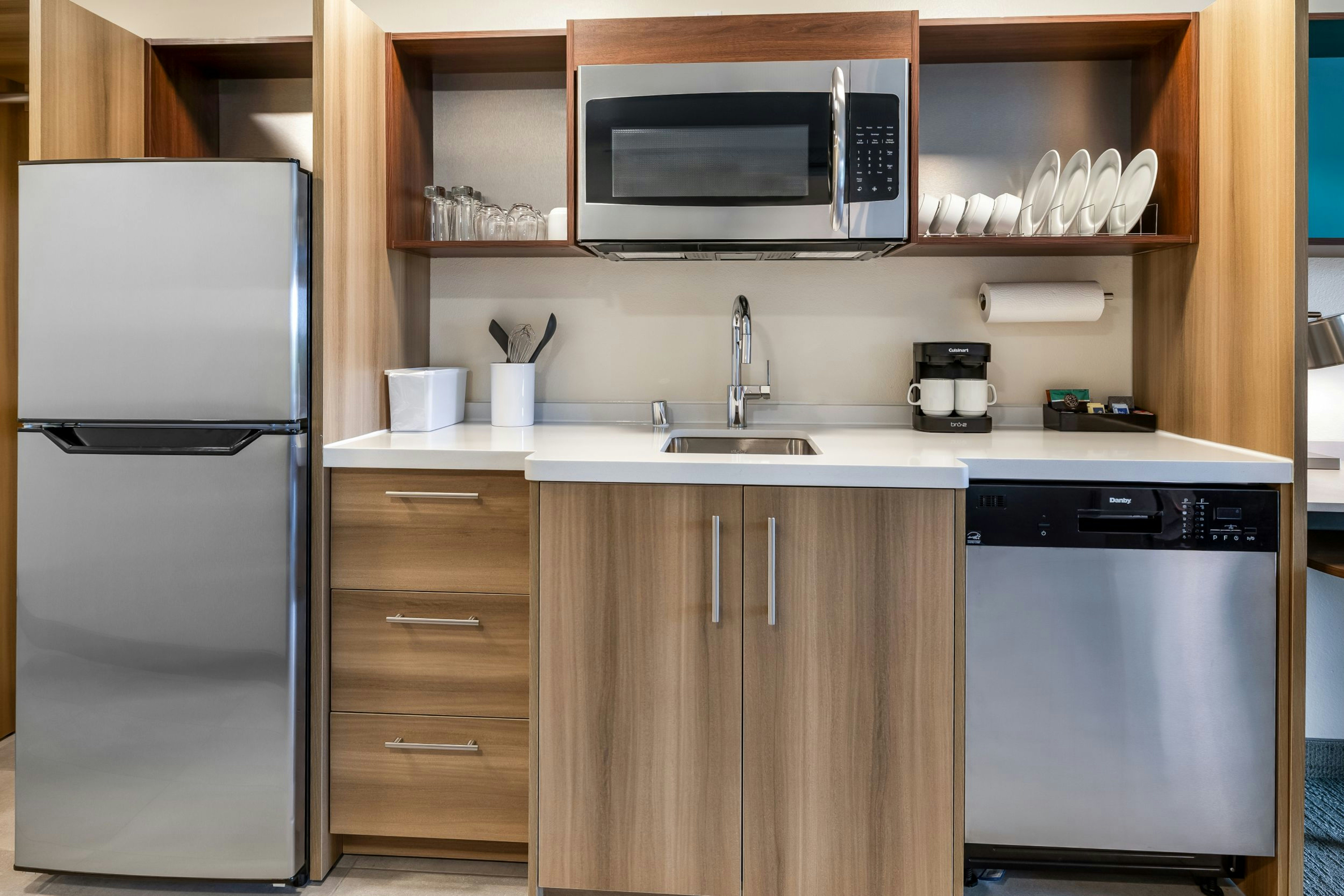 جناح استوديو بسريرين كوين، Home2 Suites by Hilton Madison East, WI 10/10