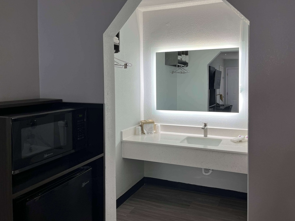 Motel6 Lafayette, IN 29/29