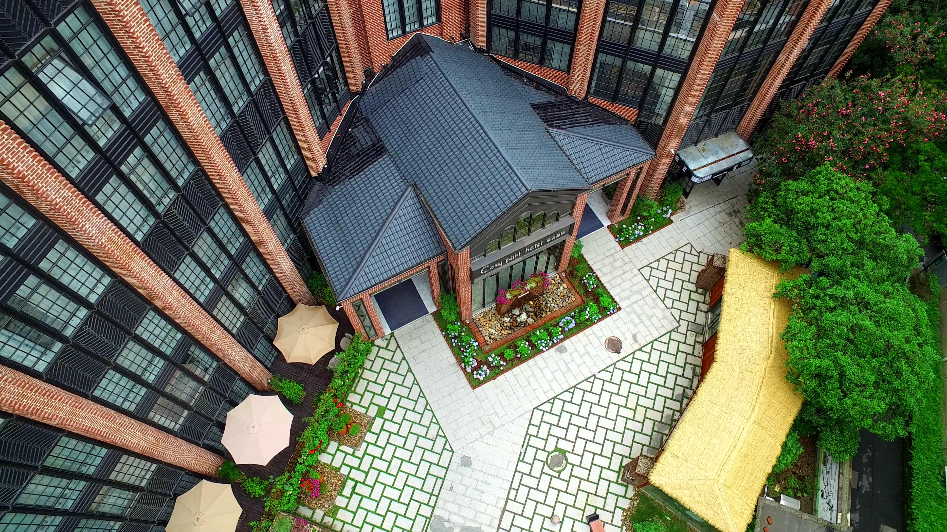 Cosy Park Hotel 53/58