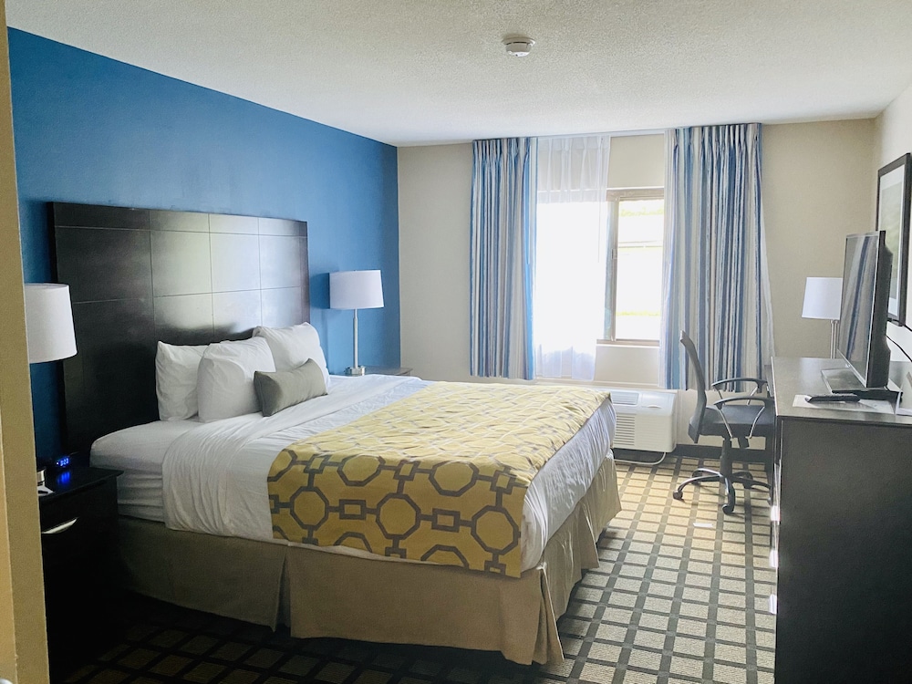 Baymont by Wyndham Latham Albany Airport 10/25
