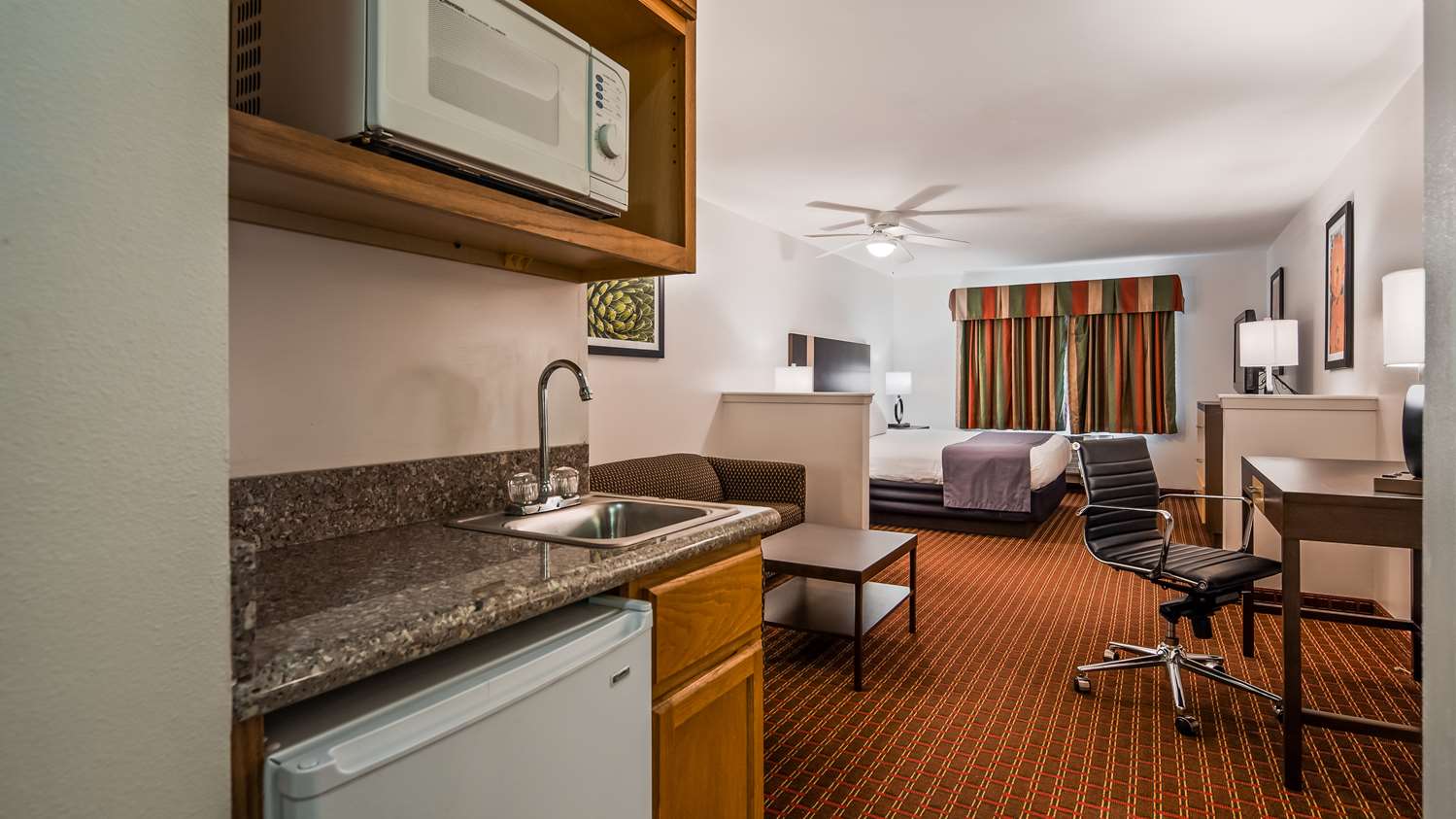 Suite, King Bed