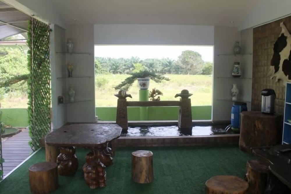 Garden House Resort 6/27