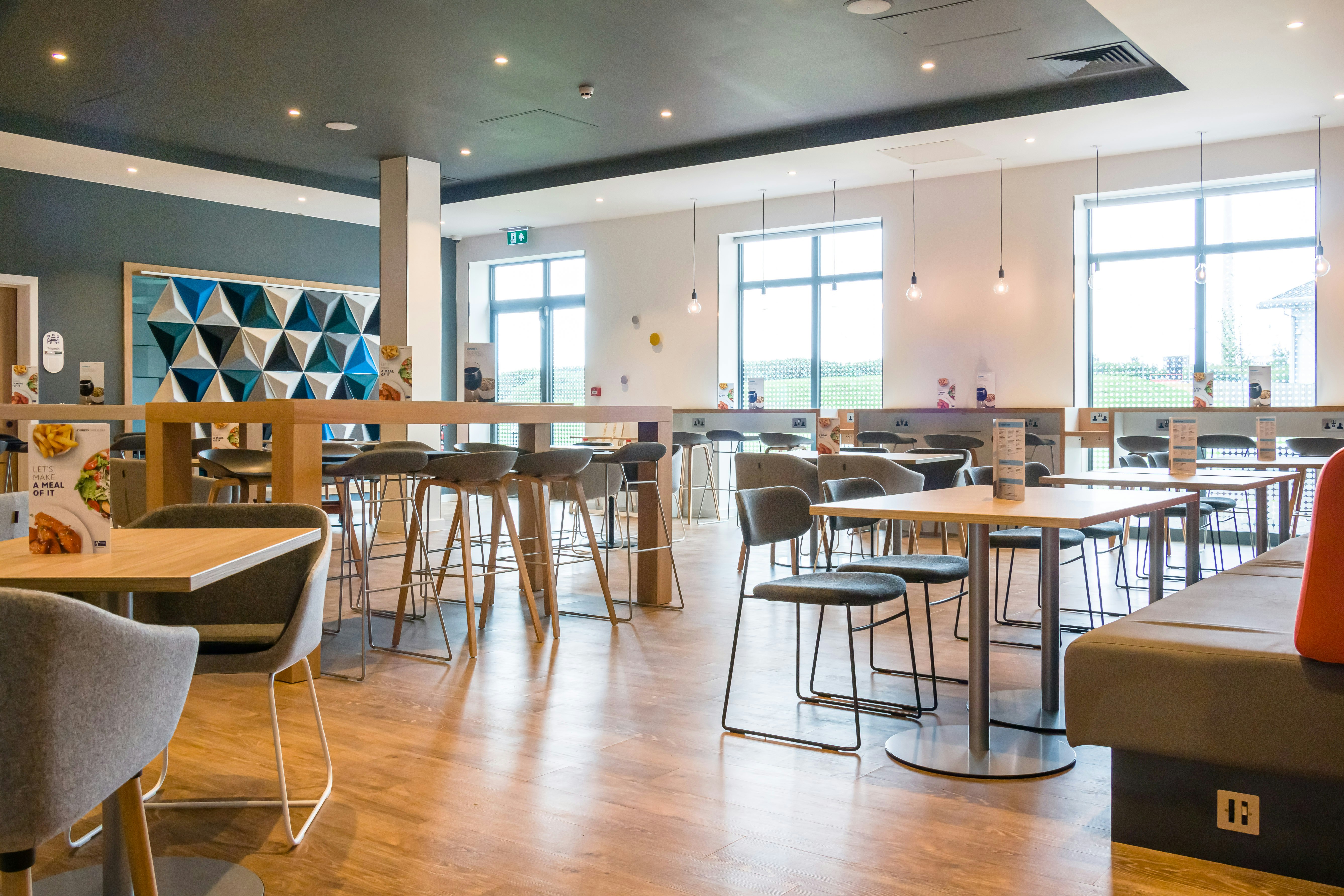 Holiday Inn Express Bodmin - Victoria Junction 52/80