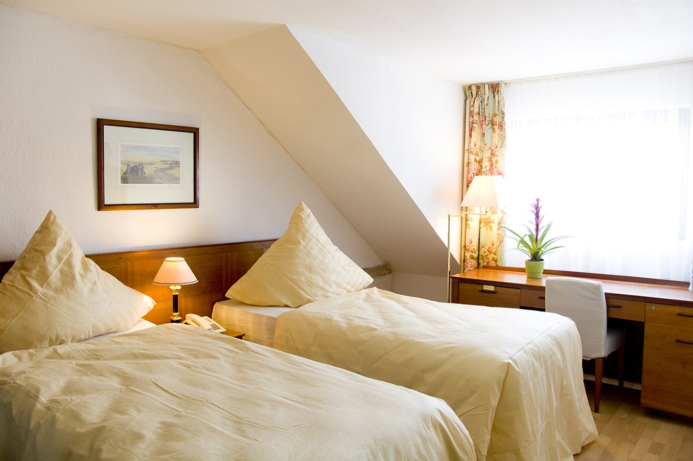 Hotel Kolner Hof Refrath 20/26