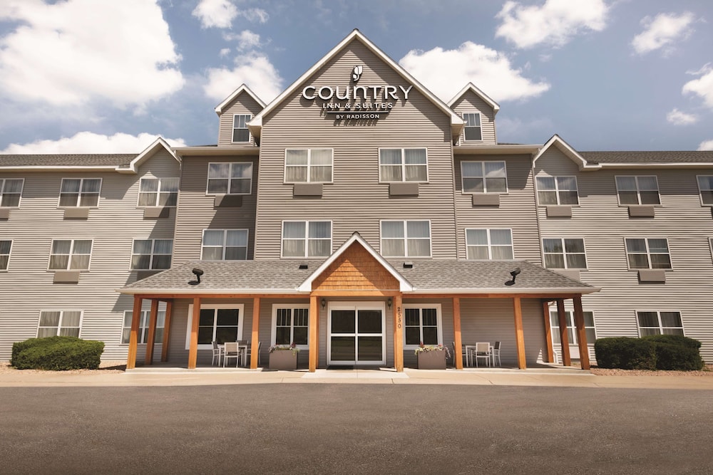 Country Inn & Suites by Radisson, Brooklyn Center, MN 1/30