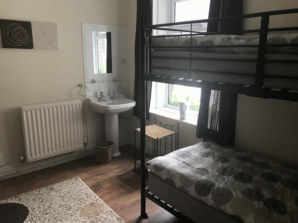 Breakers Lodge - Hostel 15/65