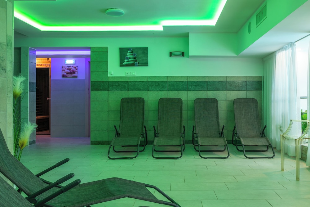 Holiday Club Heviz 6/50