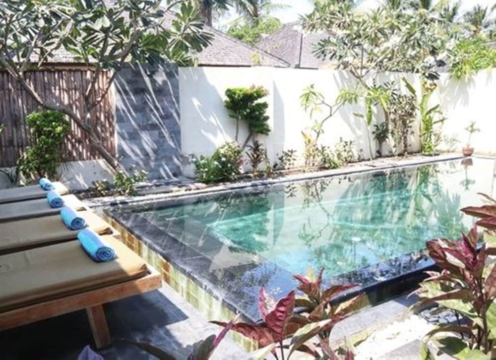 Kelapa Luxury Villas 17/80