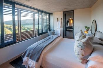 House, King and Twin Beds
