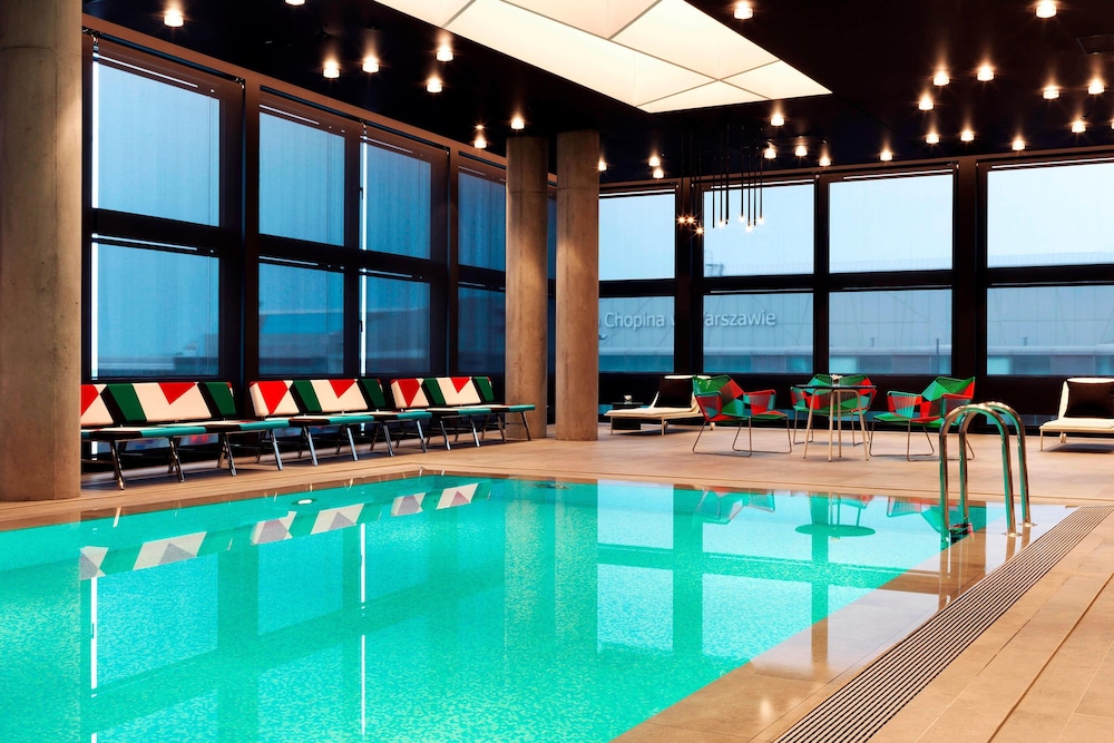 RENAISSANCE WARSAW AIRPORT HOTEL 3/62