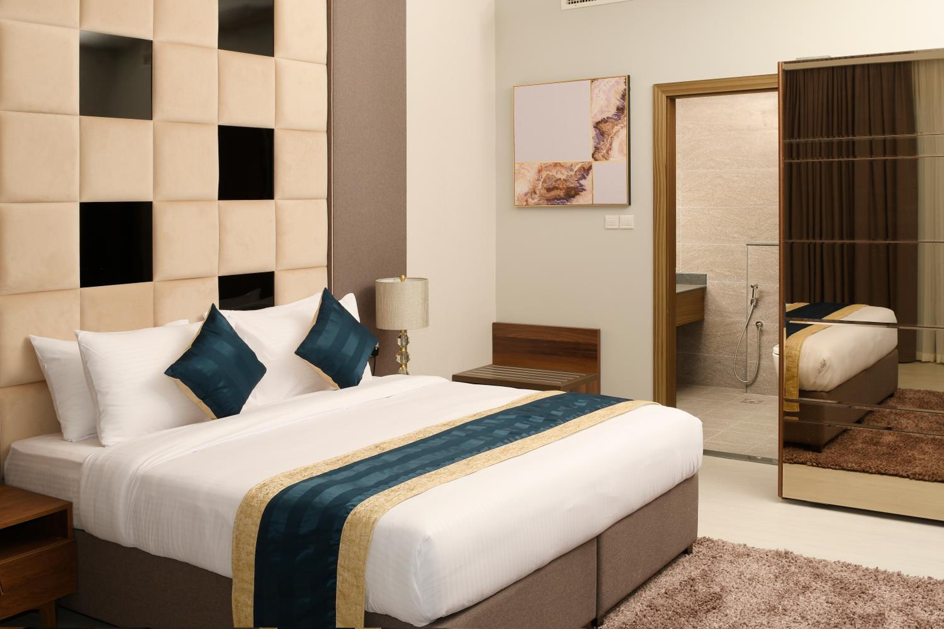 BW Suites & Spa 23/60