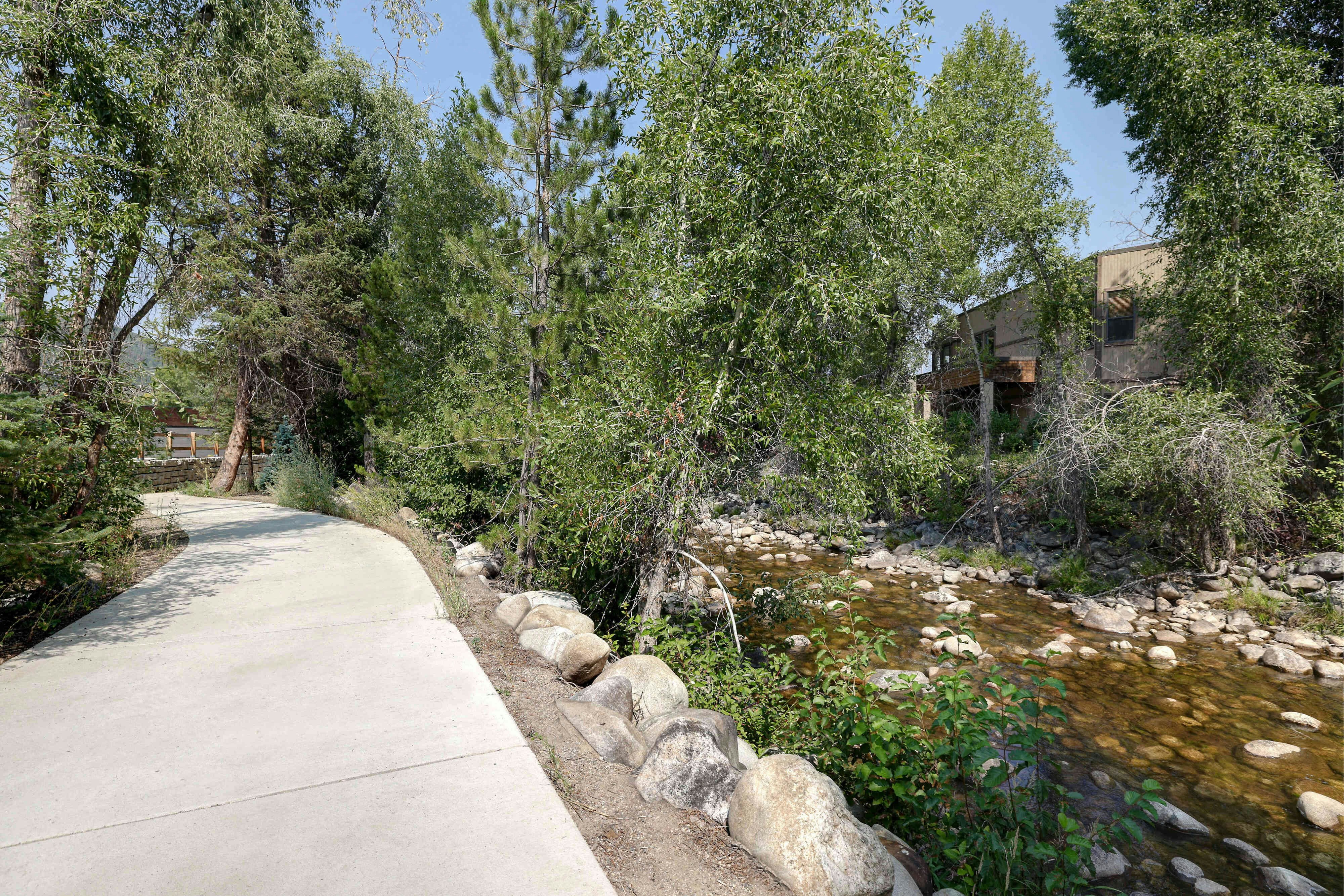 Residence Inn by Marriott Steamboat Springs 40/43