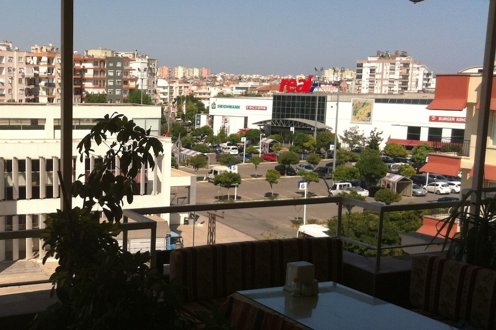 Denizhan Otel 44/50