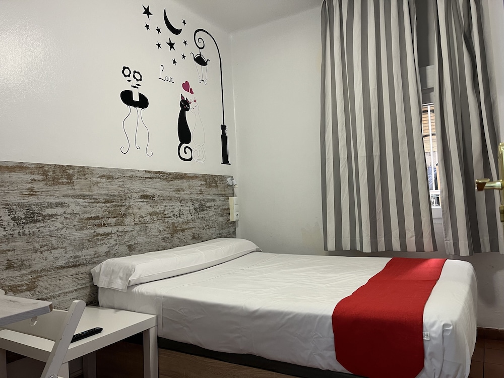 Hostel Almansa 19/50
