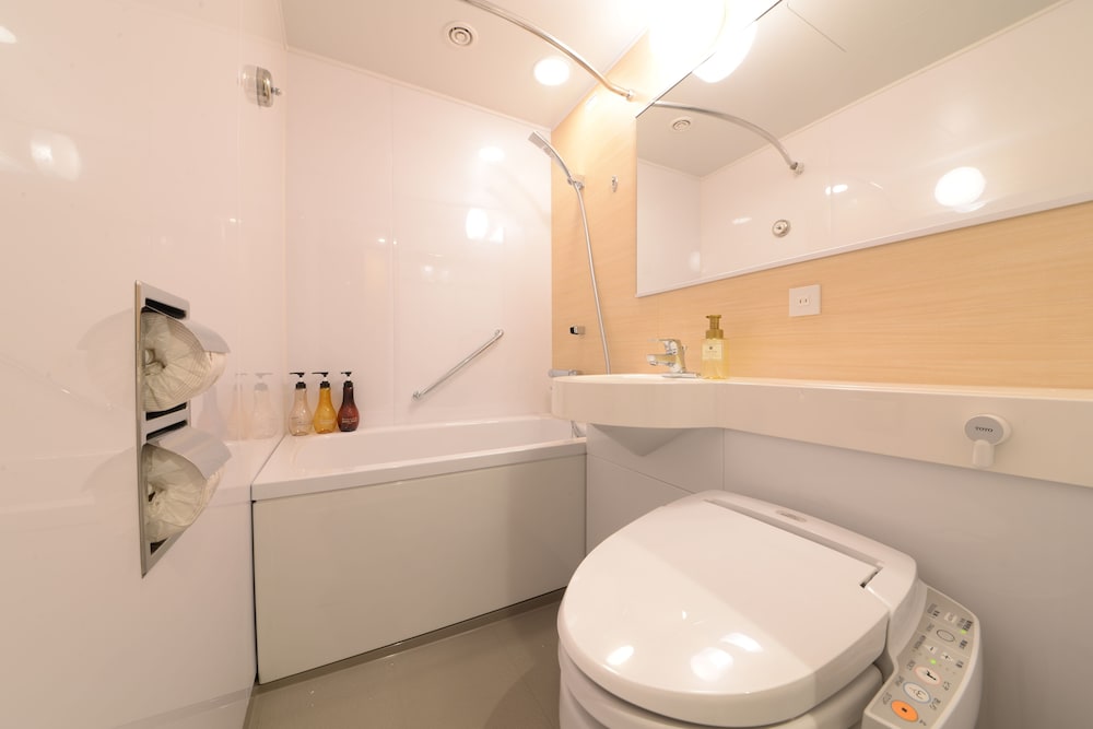 Vessel Inn Shinsaibashi 13/56