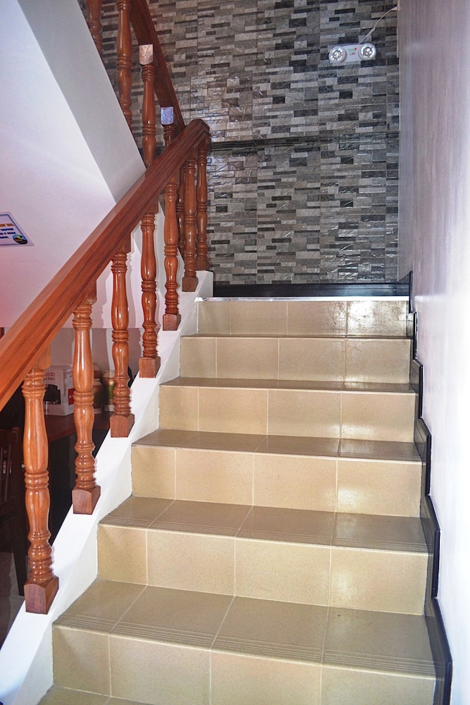 Mayon Backpackers Hostel 18/35
