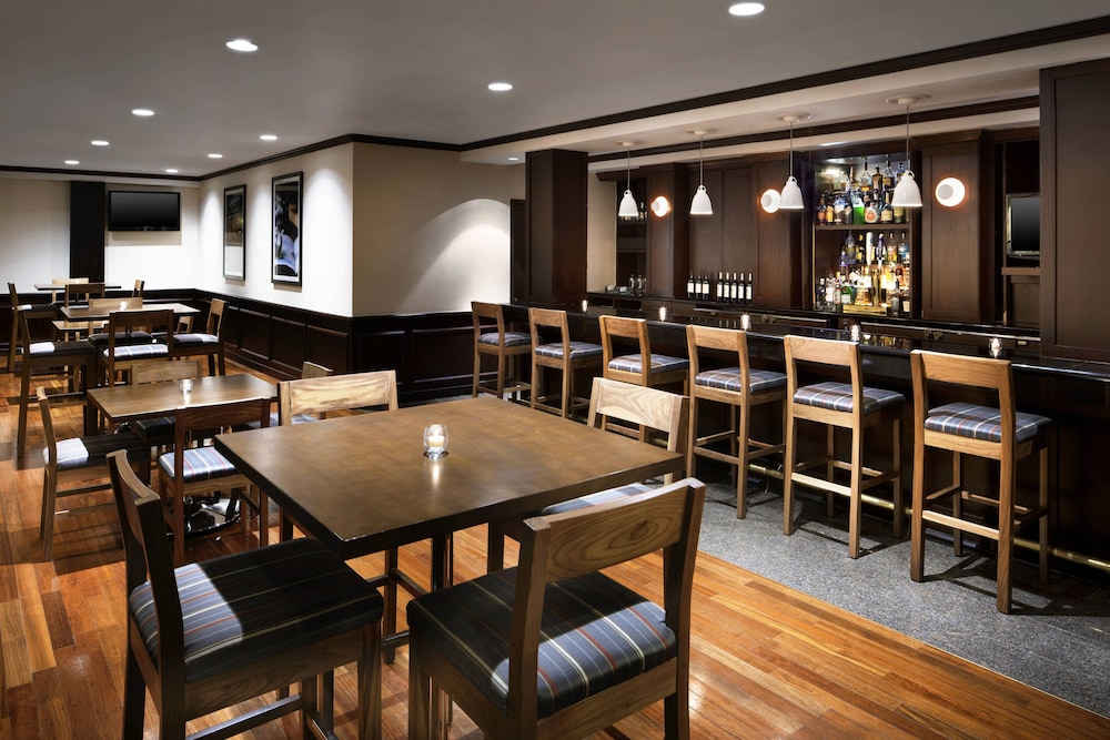 Four Points by Sheraton Richmond Airport 17/24