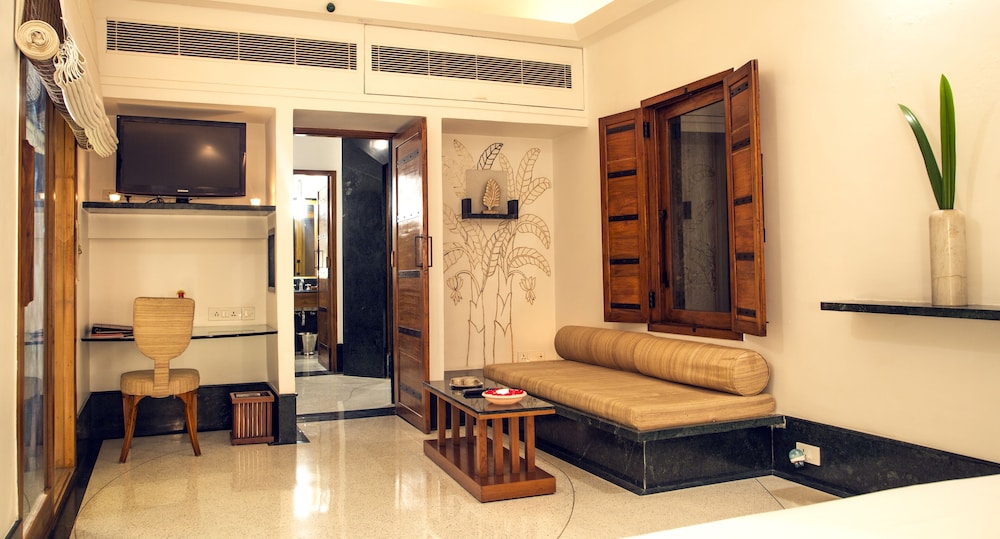 RAAS DEVIGARH(Formerly - DEVI GARH BY LEBUA) 50/70