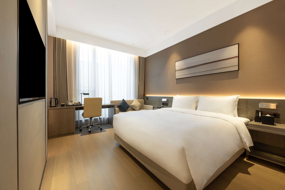 Huidong Business Hotel 18/50