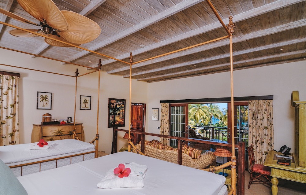 Bequia Beach Hotel 50/78