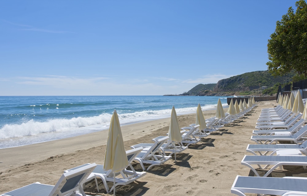 Floria Beach Hotel 14/21