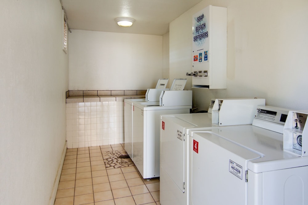 Motel6 Mount Pleasant, TX 28/46
