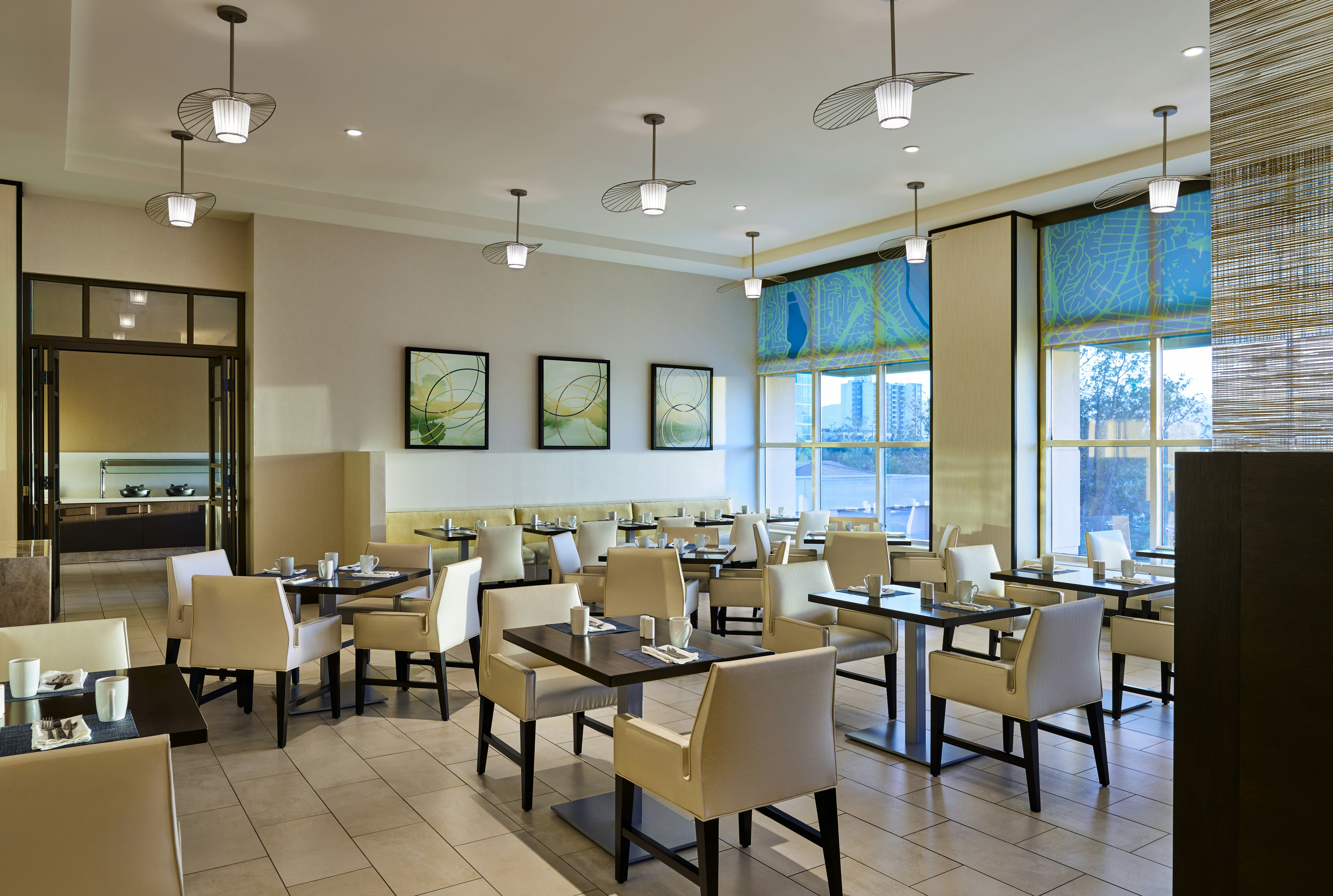 Hilton Los Angeles North/Glendale & Executive Meeting Center 22/35