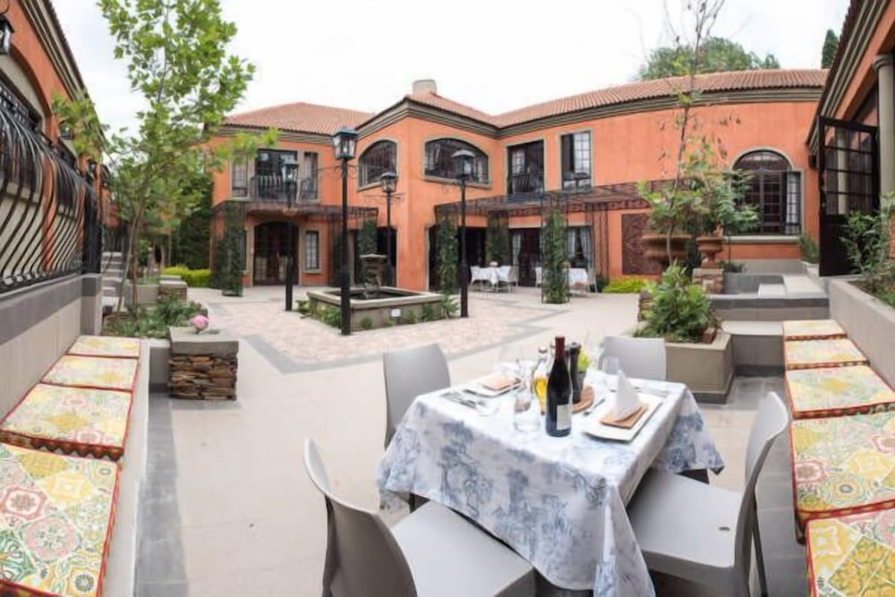 Ivory Manor Boutique Hotel 42/50