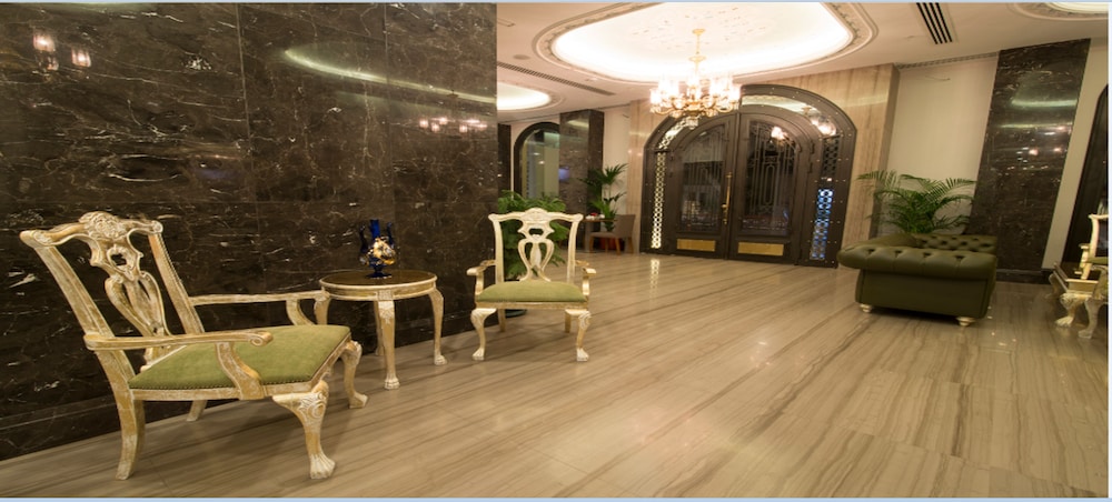 CUMBALI PLAZA HOTEL 37/54