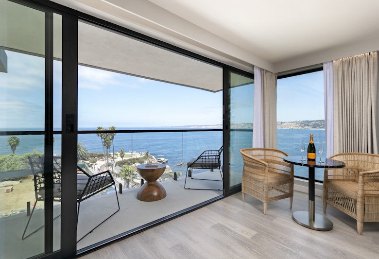 La Jolla Cove Suites 44/65