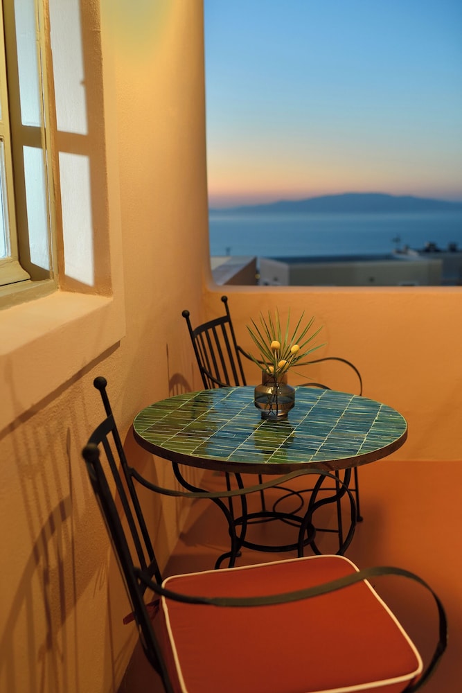 Terra Verde Oia by K&K 48/59