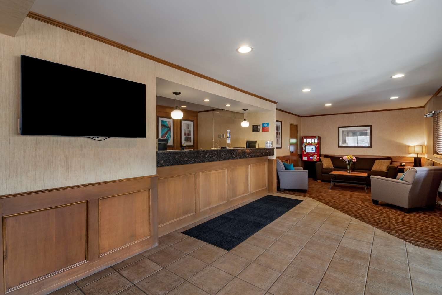 Surestay Plus Hotel By Best Western Salmon Arm 5/32