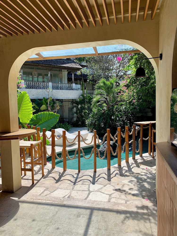 Kresna Suites By Villa Kresna 66/77