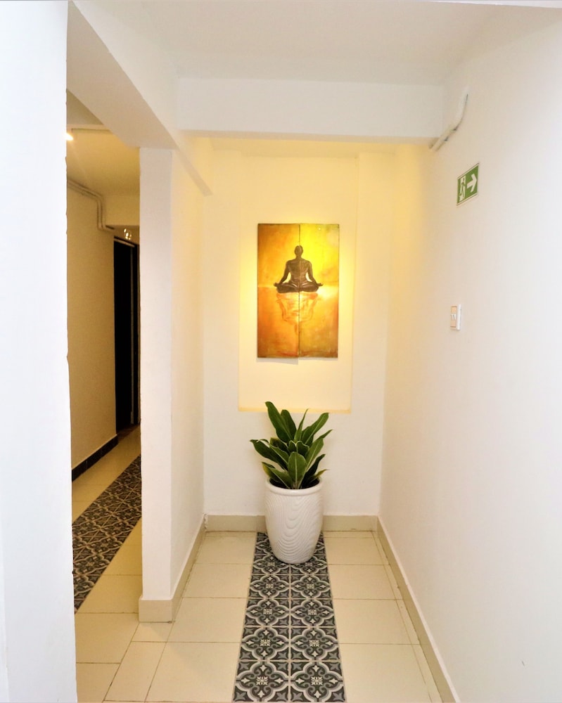 Grand Elevation Hotel 44/65