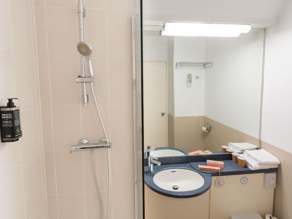 Ibis Styles Angers Centre Gare 69/70