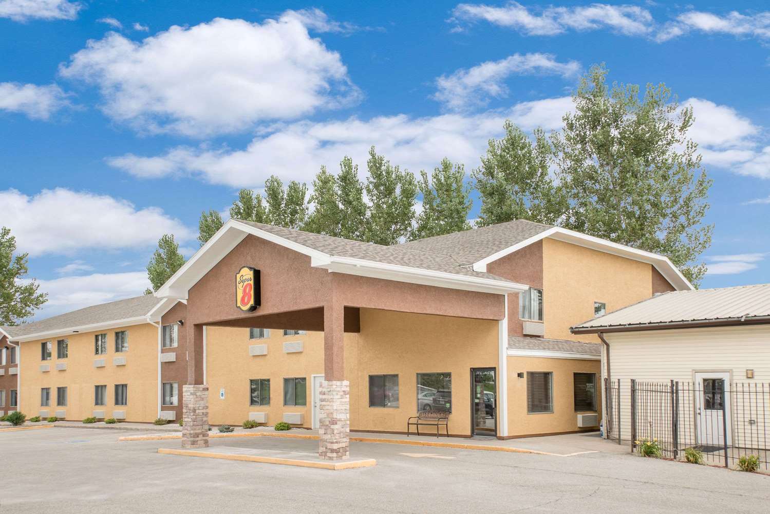 Super 8 by Wyndham Webster City IA 2/7