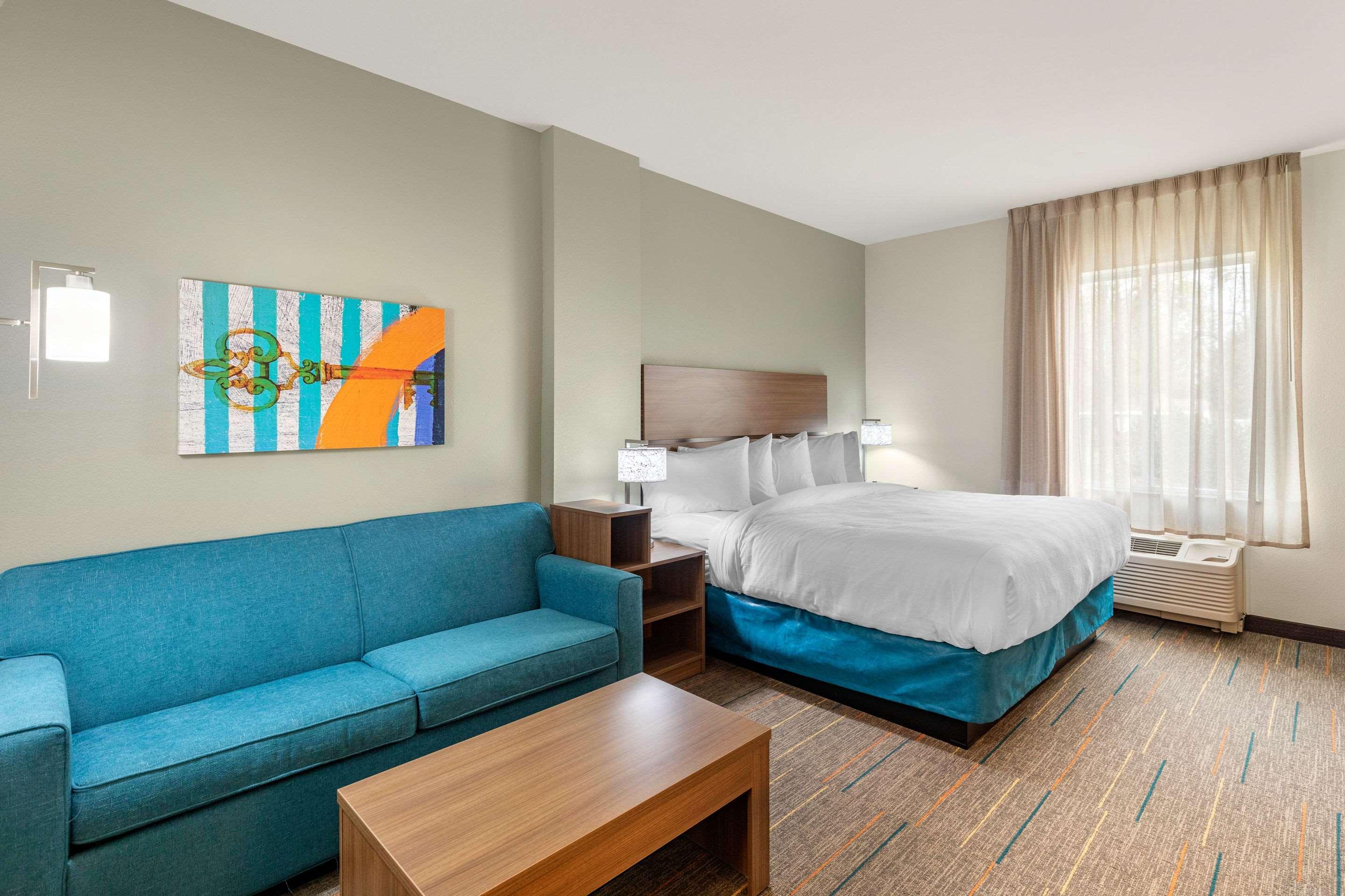 Suite, King Bed, Accessible, Mainstay Suites Lancaster Dallas South 2/4